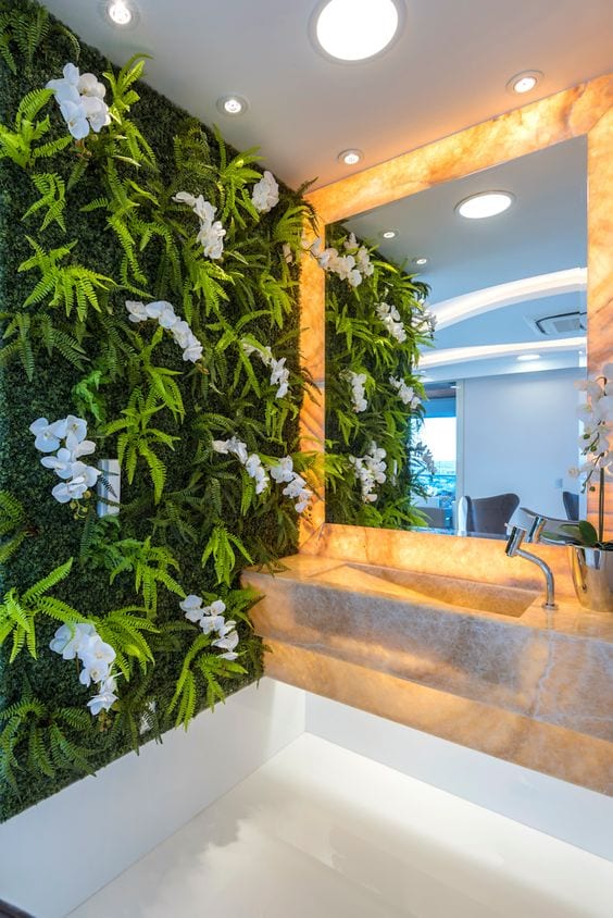 Jardim vertical florido