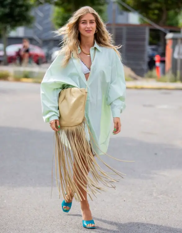 Maxi camisa com bolsa maxi franjas 