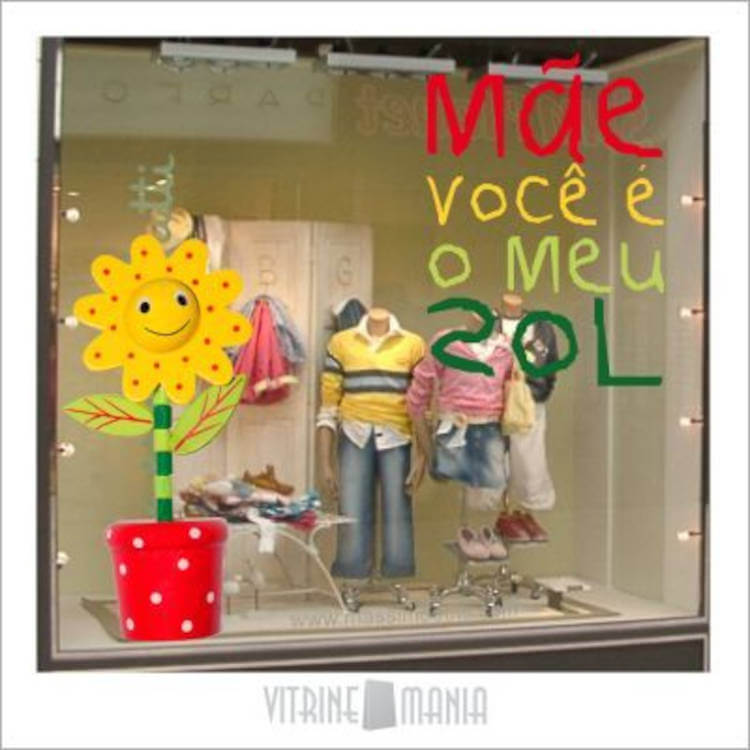 Homenagem infantil para dia das mães. Loja de roupa infantil.