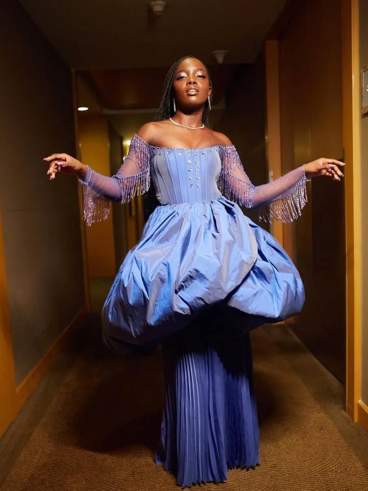 Atriz Clara Moneke como Asha do filme  "Wish: O Poder dos Desejos" para o Halloween Sephora 2023