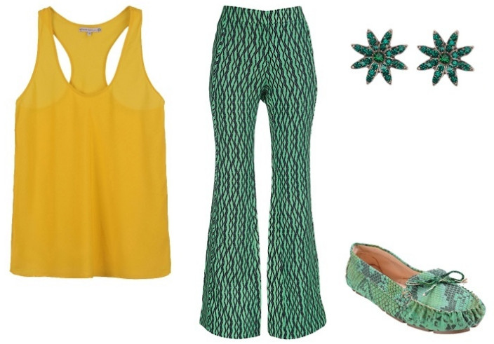 Calça flare verde estampada, regata amarela, brincos e mocassim verdes. 