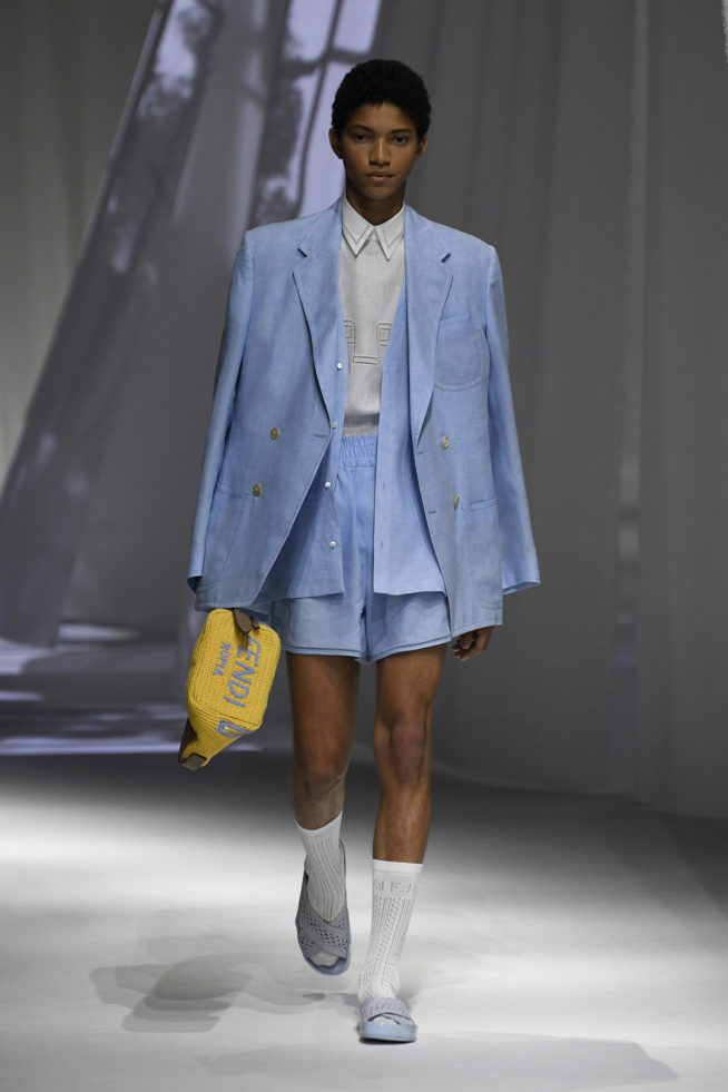 blazer e bermuda azul celeste