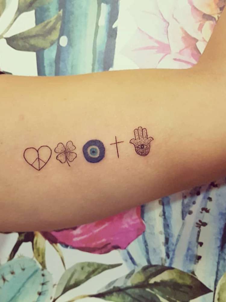 Opção de tatuagem de olho grego