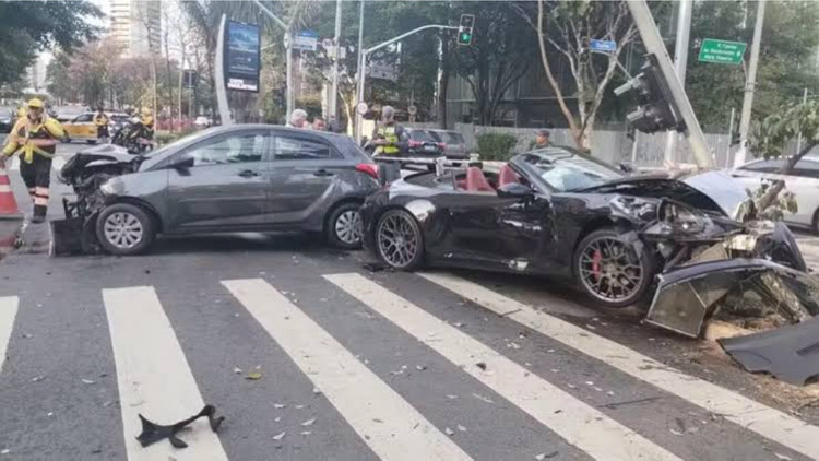 Bia Miranda e Gato Preto se envolveram em um acidente de carro após deixar balada em SP. Fonte: Instagram