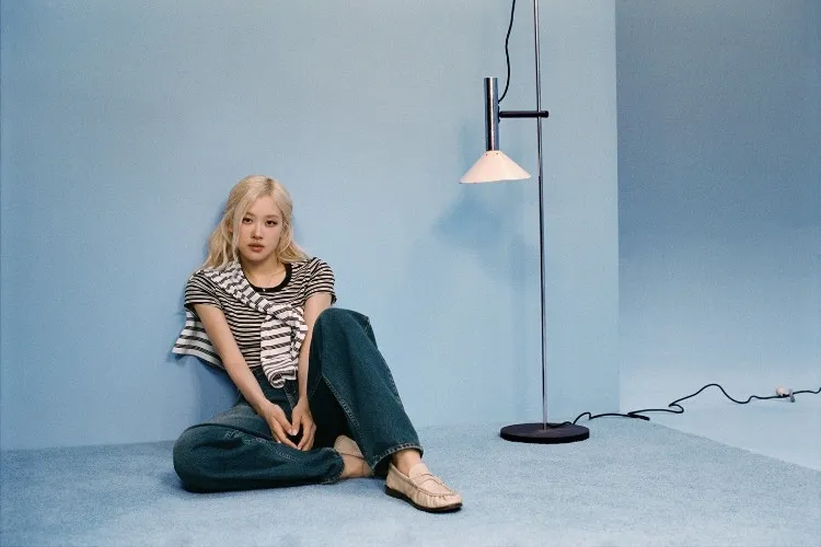 ROSÉ, do BlackPink, em campanha da Levi's